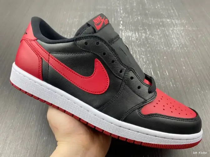1st Kicks Shoes 705329-001 Jordan Air Retro Bred 1 Low 0522